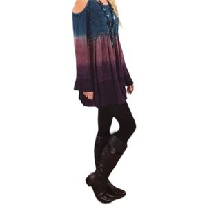 NWT.  Sacred Threads Tunic.  218668.   BL/OR